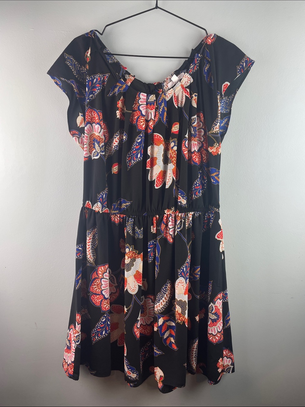 Lauren Conrad LC Black Floral Short-Sleeve Dress Size L